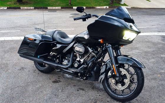 HARLEY-DAVIDSON ROAD GLIDE SPECIAL 